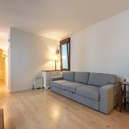 Apartment Gaztelu By People